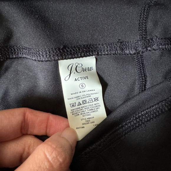 J Crew CloudStretch high-rise side-pocket active leggings - Picture 3 of 4